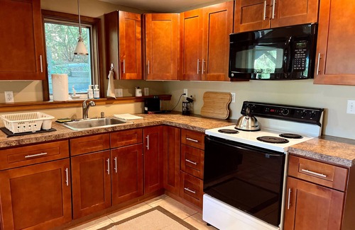Buzzards Bay Apartment | Buttermilk Bay Private Guest Suite