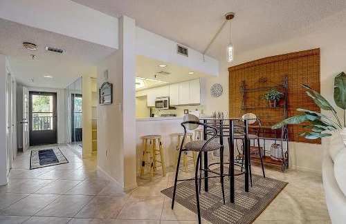 Longboat Key Apartment | Buttonwood Bliss