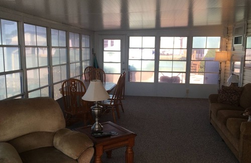 Earlville House | Buttonwood RV Beach Resort