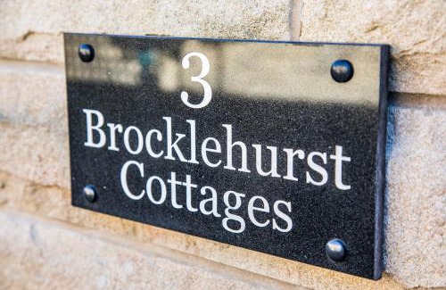 Buxton House | Buxton centre cosy cottage with free secure parking