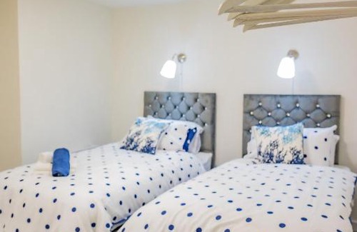 Bradford Apartment | BV Basement Navy Diamond Suites Apt
