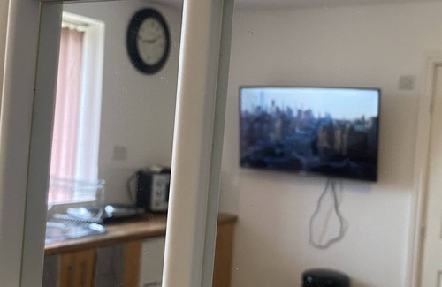Huddersfield Apartment | Bv Cosy Studio Eleven At Deighton Huddersfield