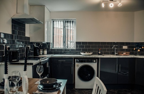 Cheetham Hill House | Bv Stylish Homely 3 Bedrooms by Manchester Arena