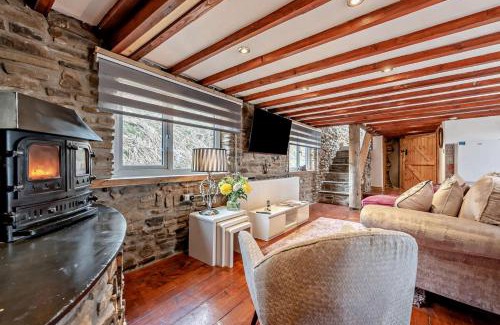 Port Talbot House | Bwlch Farm Barn