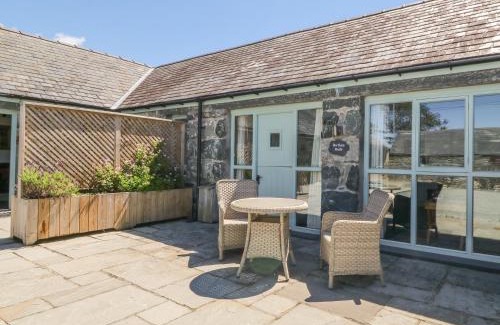 Talybont House | Bwthyn Bach