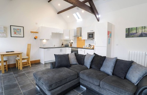 Talybont Cottage | BWTHYN BACH, pet friendly, luxury holiday cottage in Talybont