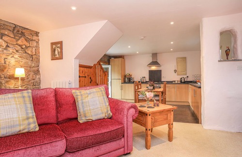Nefyn Cottage | BWTHYN BACH, pet friendly, character holiday cottage in Nefyn