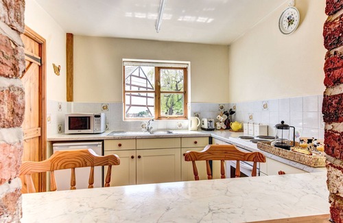 Meifod House | Bwthyn Banw - One Bedroom House, Sleeps 2