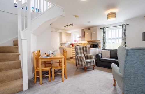 Ty Croes Cottage | Bwthyn Branwen - Accessible, pet-friendly cottage, Aberffraw