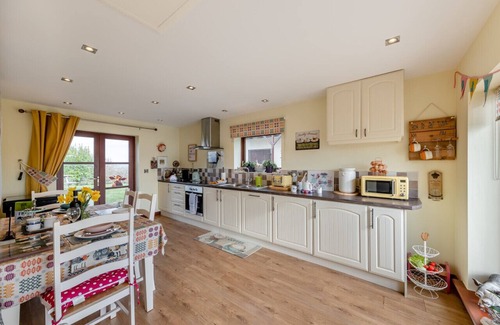 Gaerwen House | Bwthyn Bryn Coed - One Bedroom House, Sleeps 2