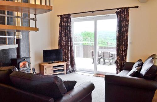 Denbigh House | Bwthyn Bwlch