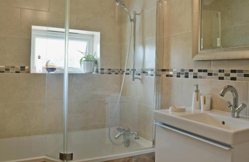 Haverfordwest House | Bwthyn Bwlford