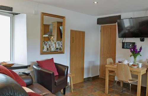 Haverfordwest House | Bwthyn Bwlford