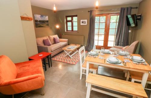 Haverfordwest House | Bwthyn Canol