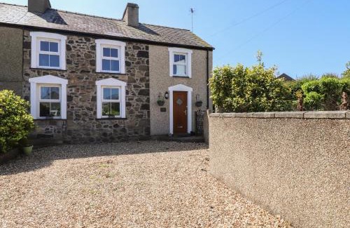 Nefyn House | Bwthyn Defaid