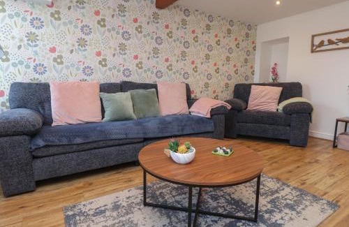 Nefyn House | Bwthyn Defaid