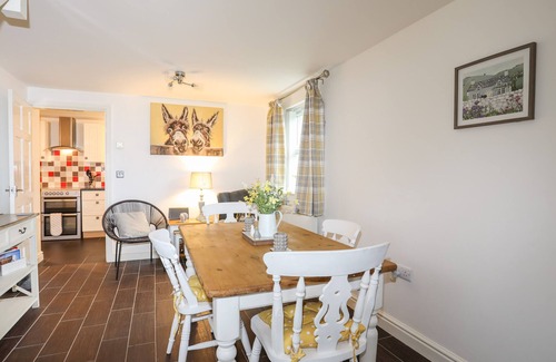Nefyn Cottage | BWTHYN DEFAID, pet friendly, character holiday cottage in Nefyn