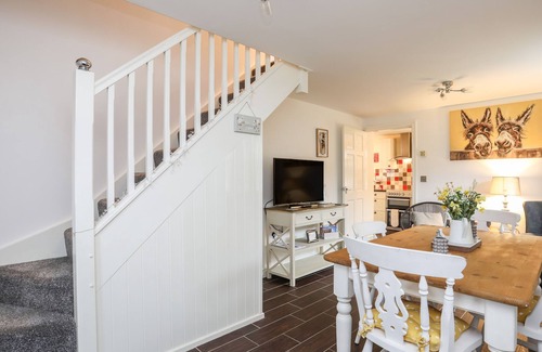 Nefyn Cottage | BWTHYN DEFAID, pet friendly, character holiday cottage in Nefyn