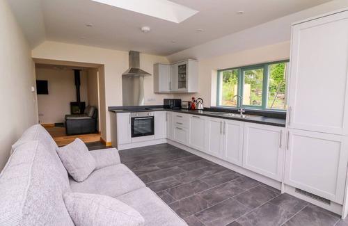 Crymych Cottage | BWTHYN EISTEDDFA FACH, pet friendly in Newport, Pembrokeshire