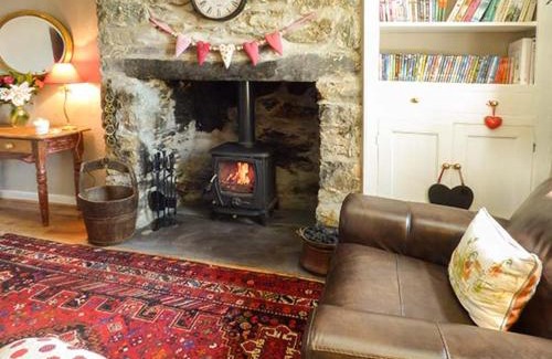 Llangaffo House | Bwthyn Megan