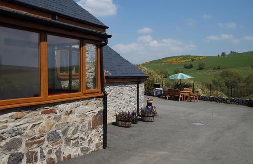 Corwen House | Bwthyn Pendre