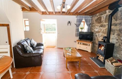 Garn Fadryn House | Bwthyn Siop Pencaerau