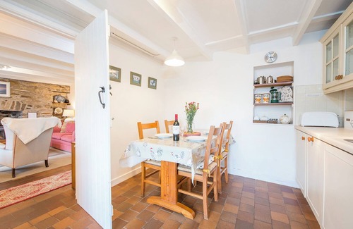 Llanrhian Cottage | Bwthyn-To-Maen, Holiday Cottage Trefin, Sleeps 4, 2 bedrooms, bathrooms