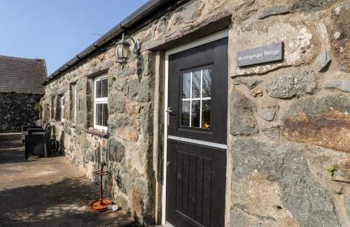 Rhyd-y-clafdy House | Bwthyn yr Helyg Willow Cottage