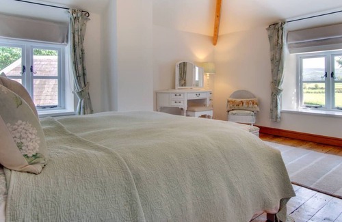 Denbigh House | Bwthyn Ystrad in the beautiful Denbigh