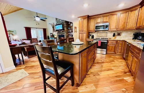 Boone House | By a Mountain Stream! Creekside Comfort, Hot tub