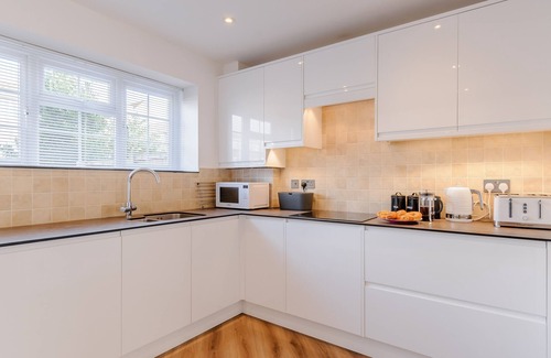 Westgate-on-Sea House | By The Bay - Three Bedroom House, Sleeps 6