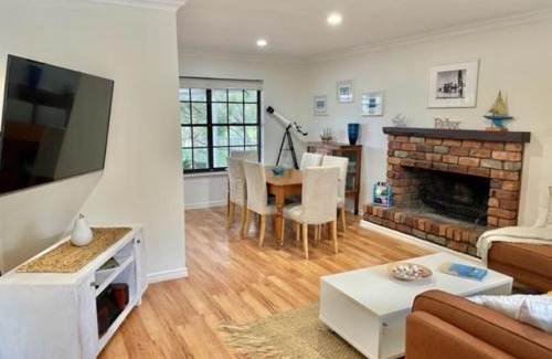 Normanville House | By the Beach 30 Jetty Road