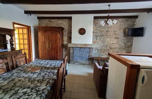 Roscoff Apartment | By the sae, one-bedroom apartment in Roscoff