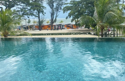 Batu Ferringhi Apartment | By The Sea Batu Feringgi