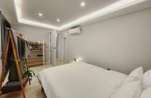 Jeonju House | Byeoldul Private Pension