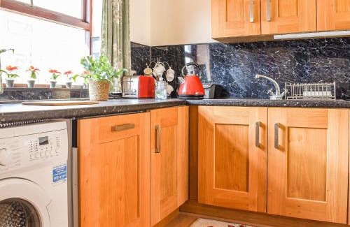 Selsey House | Byeways - Railway Carriage