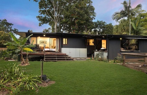 Byfield House | Byfields Beach Lakes Farm Stay