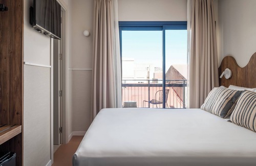 Alicante Hotel | BYPILLOW Paseo