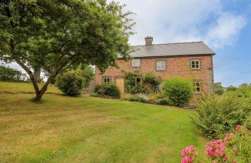 Llandrindod Wells House | Byrdir Cottage