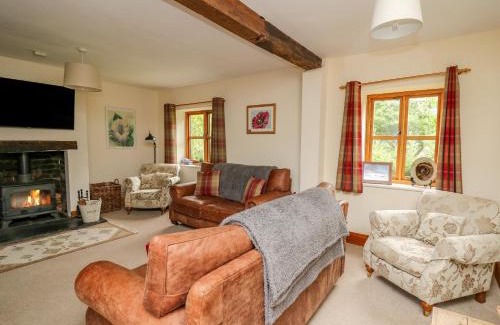 Llandrindod Wells House | Byrdir Cottage