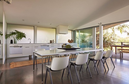 Byron Bay House | Byron Bay Villa by Contemporary Hotels