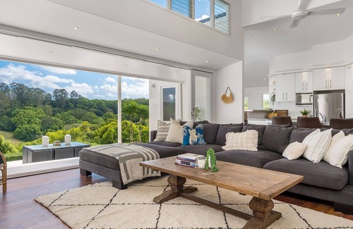 Possum Creek House | Byrons Brae - luxury hinterland estate with pool