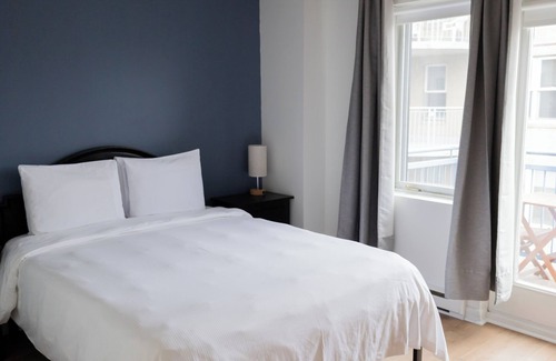 ByWard Market Hotel | Byward Blue Inn