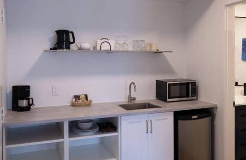 ByWard Market Hotel | Byward Blue Inn
