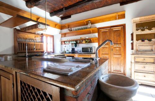 Paruzzaro House | Cà delle glicini
