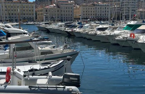 Hotel-de-Ville Apartment | célèbre vieux port, Marseille