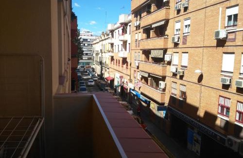Fontanal-Maria Auxiliadora-Carretera de Carmona Apartment | Céntrico Donkey Parking