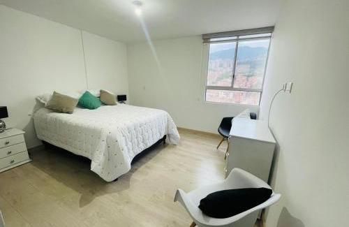 Bello Apartment | CÓMODO APARTAMENTO CERCA AL METRO LUMINOSO Y MUY AMBPLIO