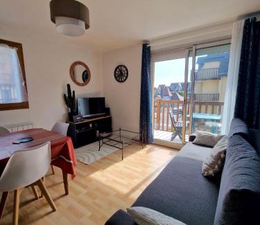 Cabourg Apartment | Côté Plage & Balcon