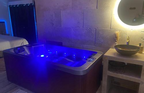 Saint-Victoret House | Côté spa